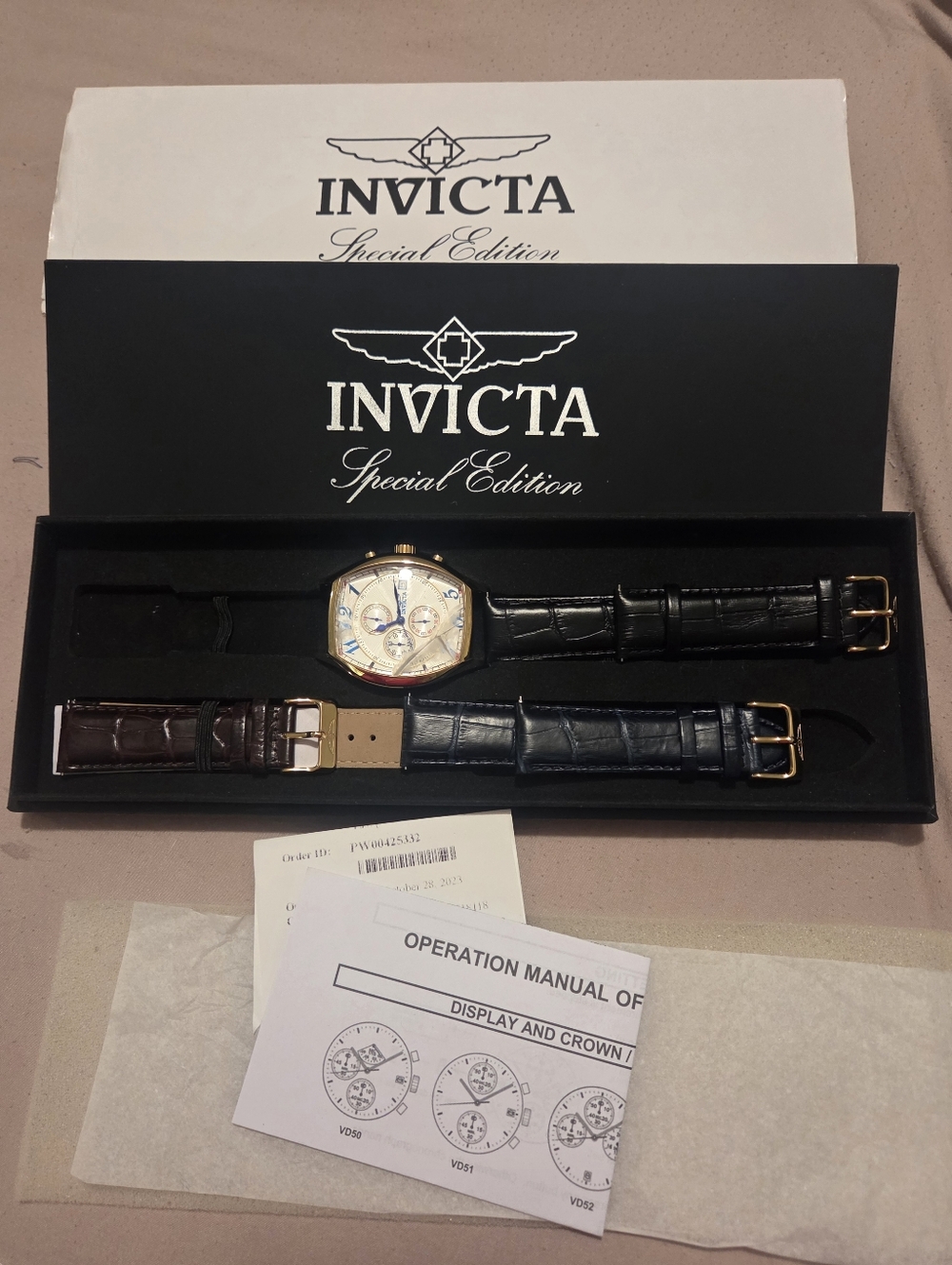 BRAND NEW: Invicta Special Edition Interchangeable Leather Croc Strap Set